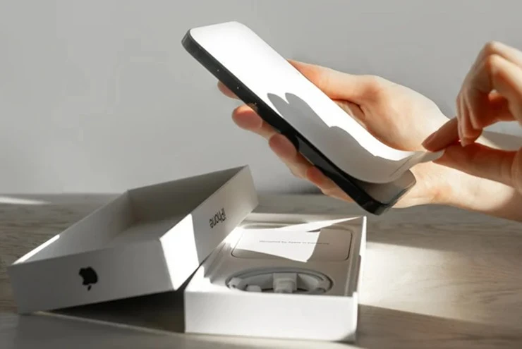 Bí mật phía sau cảm giác “đã” khi mở hộp iPhone mới Bí mật phía sau cảm giác “đã” khi mở hộp iPhone mới