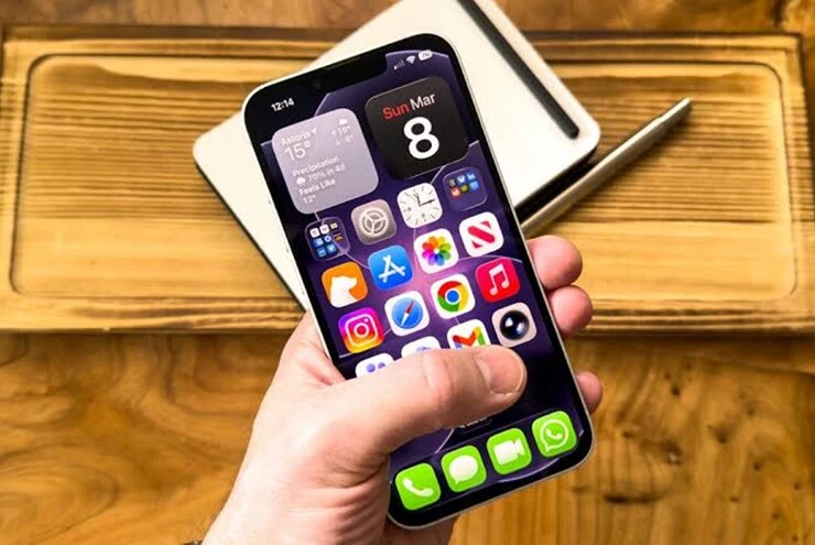 Bí quyết giúp Apple giảm giá iPhone dòng “e” mà ít người biết