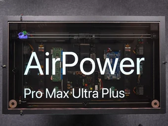 Chiếc bàn lấy cảm hứng từ AirPower có thể tự tìm điện thoại để sạc