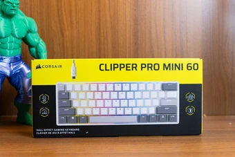 COMBO Corsair Clipper Pro Mini 60 & HS35 v3 Wireless: Bộ đôi gaming gear đáng chú ý cho game thủ FPS hiện đại