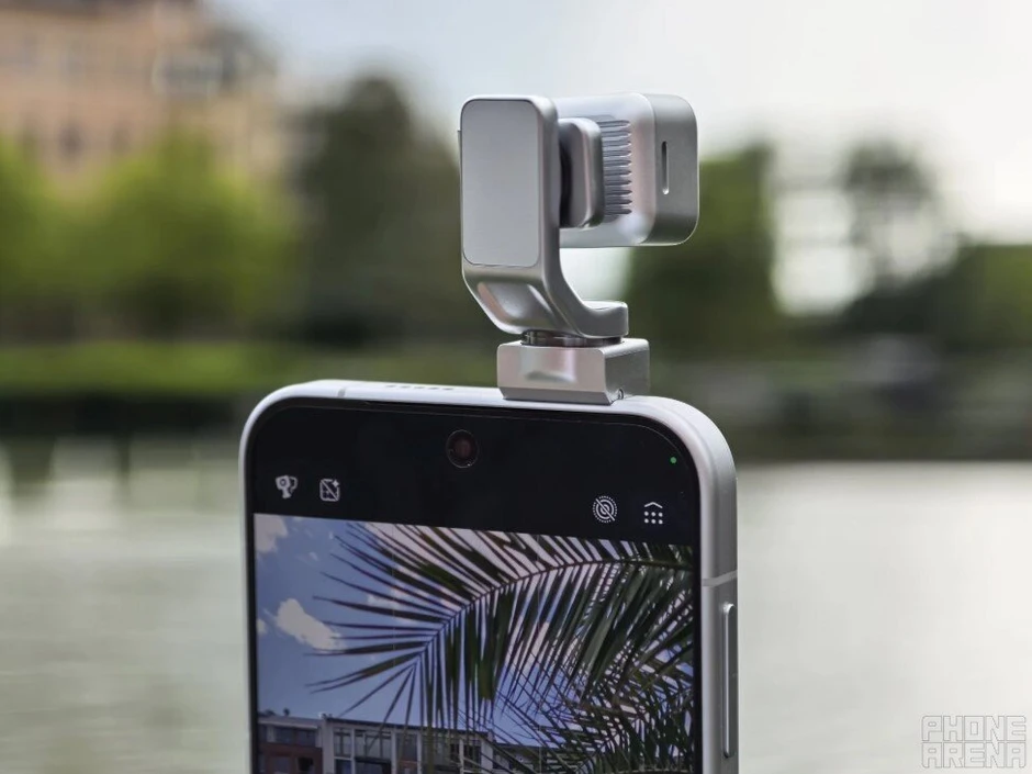 Đánh giá chi tiết smartphone robot - Honor Robot Phone Đánh giá chi tiết smartphone robot - Honor Robot Phone