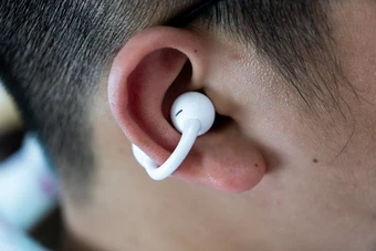 Đánh giá UGREEN HiTune ClipBuds Magic: Tai nghe giá rẻ với chất lượng đàm thoại ấn tượng