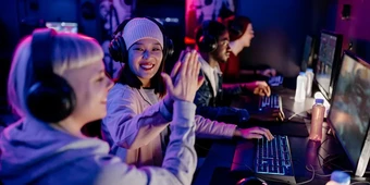 Đâu là tựa game và công nghệ đã đưa bạn trở thành một người đam mê công nghệ?