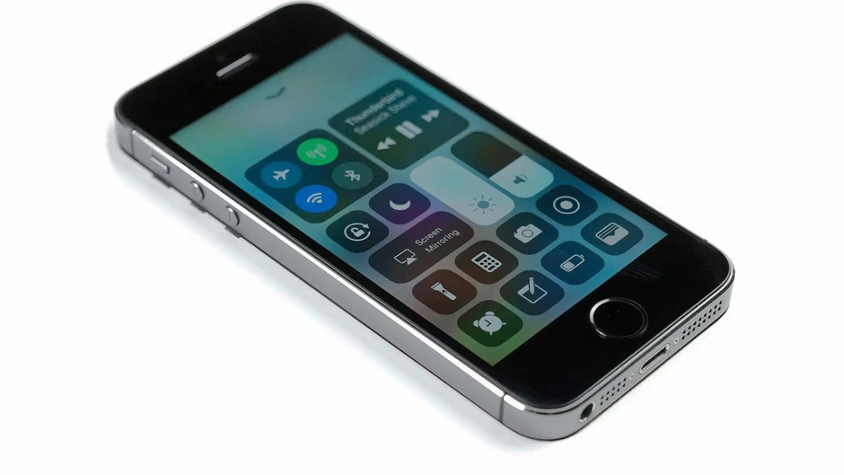Đây là chiếc iPhone vừa bị Apple xếp xó