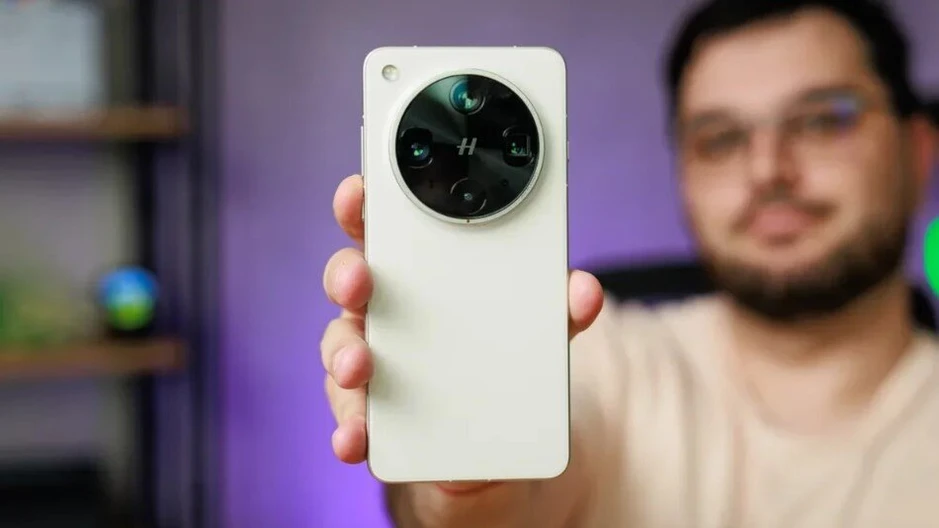 Đây là chiếc smartphone đầu tiên có 3 camera 200MP xịn sò