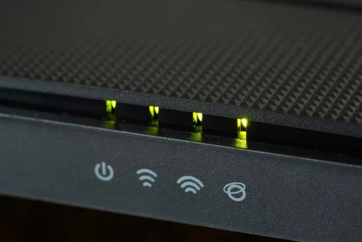 Đèn nhấp nháy trên router muốn ám chỉ điều gì?