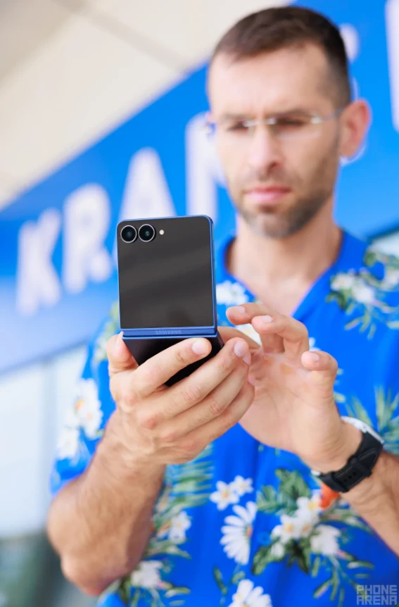 Galaxy Z Fold 7 đáng mua hơn Galaxy Z Fold 8? Galaxy Z Fold 7 đáng mua hơn Galaxy Z Fold 8?