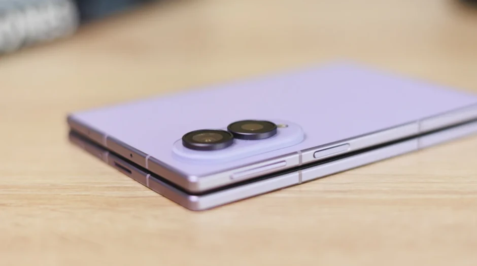 Galaxy Z Fold9 sẽ được cải tổ về thiết kế, đè bẹp iPhone Duo 2