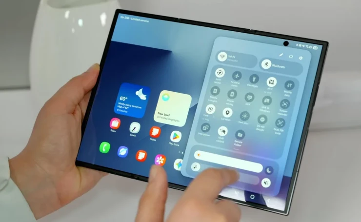 Galaxy Z TriFold 2 sẽ là bản lột xác smartphone gập ba