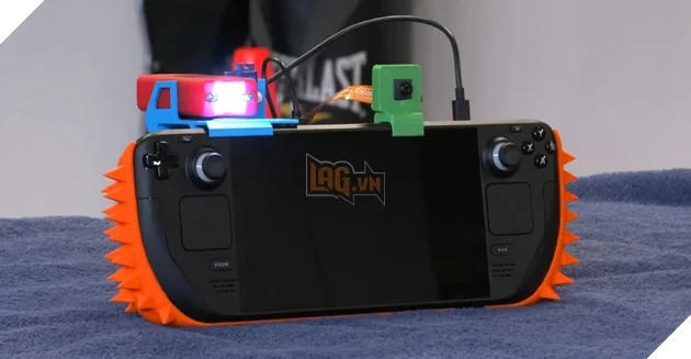 Game thủ tự chế "hệ thống phòng thủ" cho Steam Deck bằng gai nhọn ngăn người nhà mượn máy