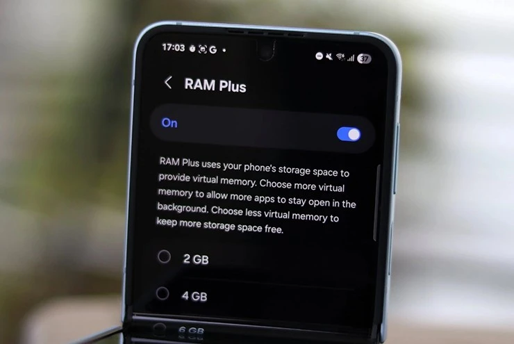 Giá smartphone tăng cao, đây là những cách giúp “hồi sinh” máy cũ