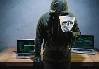 Hacker 19 tuổi bị bắt vì một tính năng gây tranh cãi của Windows