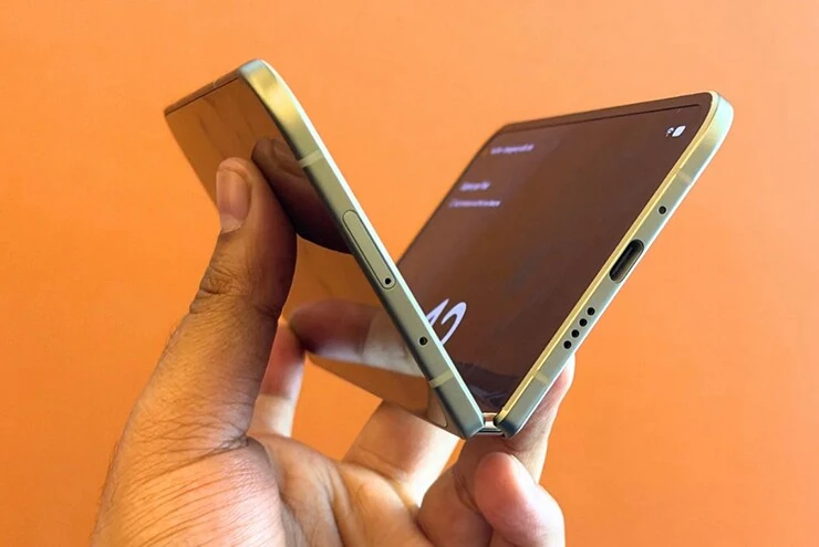 HOT: Apple có thể khiến cộng đồng mạng “ngã ngửa” với tên gọi iPhone gập