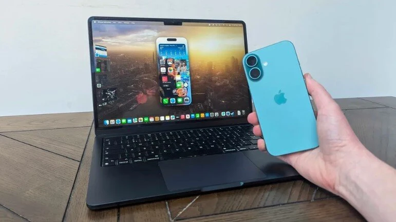 Smartphone Android kết nối với máy tính để bàn