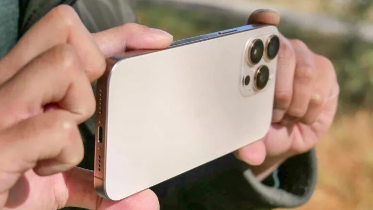 iPhone 18 Pro Max khẩu độ biến thiên: liệu có thay thế được camera chuyên nghiệp?