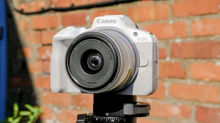 iPhone 18 Pro Max khẩu độ biến thiên: liệu có thay thế được camera chuyên nghiệp?