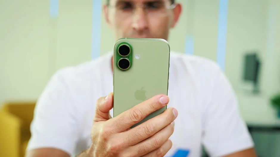iPhone 2030 sẽ trở nên vi diệu nhờ màn hình mới của Samsung