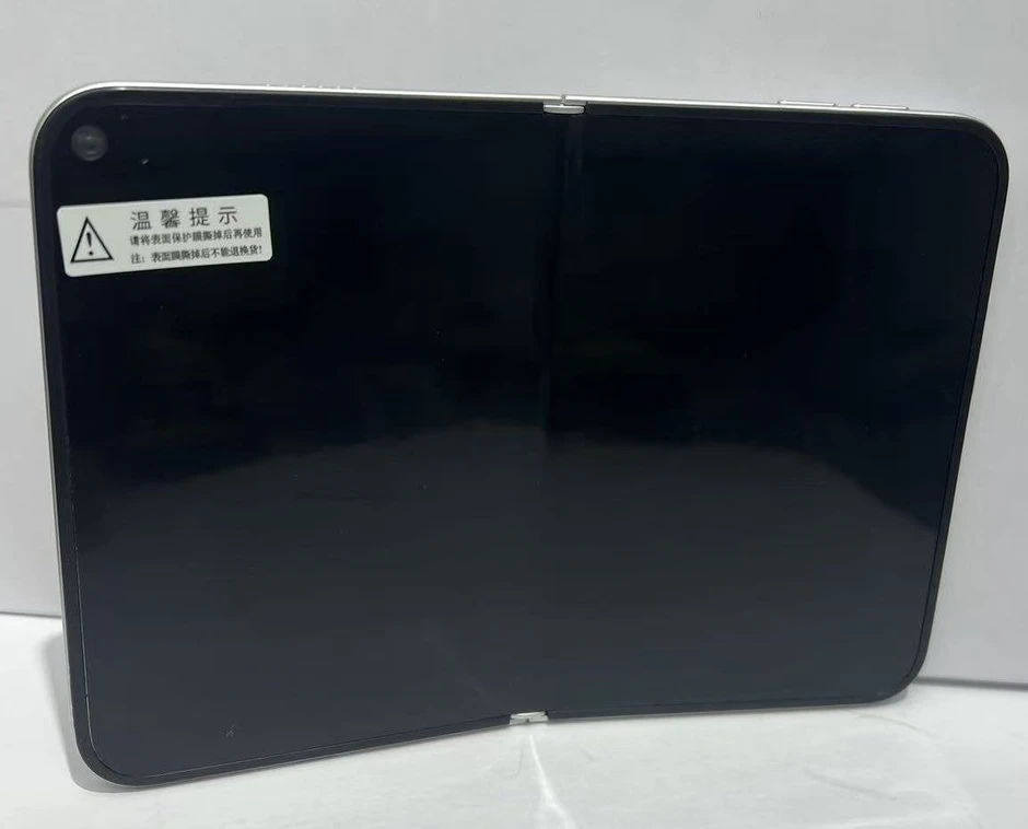 iPhone gập lộ thiết kế, dự kiến chỉ có màu trắng