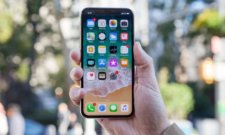 iPhone X thành sản phẩm lỗi thời
