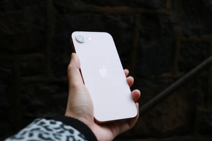 iPhone 17e được ca ngợi hết lời, nhưng truyền thông thế giới vẫn khuyên mua iPhone 17: So sánh ưu nhược và lựa chọn tối ưu iPhone 17e được ca ngợi hết lời, nhưng truyền thông thế giới vẫn khuyên mua iPhone 17: So sánh ưu nhược và lựa chọn tối ưu