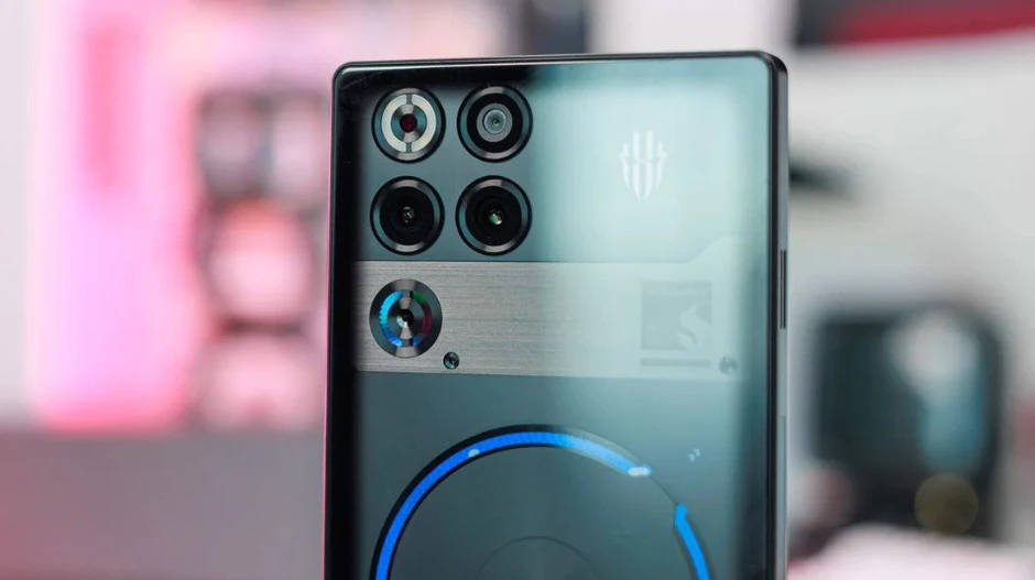 Không phải iPhone hay Galaxy, đây là chiếc smartphone mạnh nhất