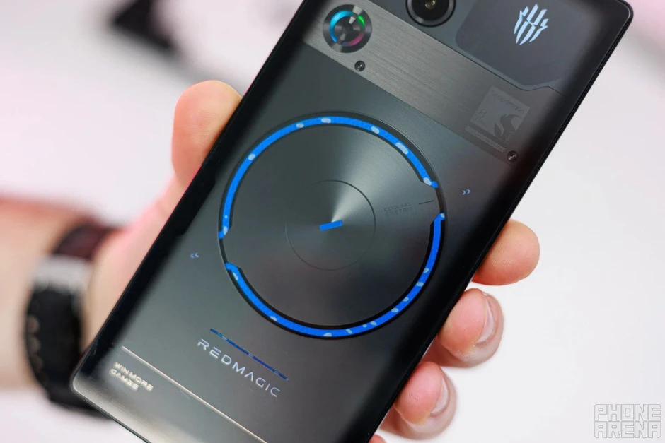 Không phải iPhone hay Galaxy, đây là chiếc smartphone mạnh nhất