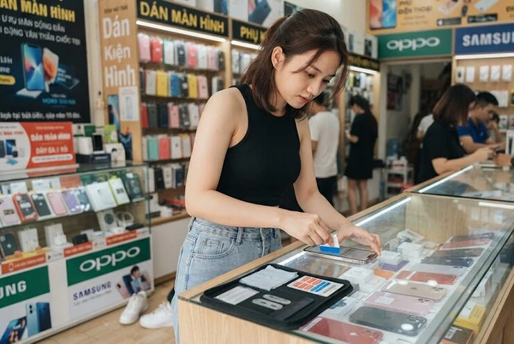 Kính cường lực điện thoại có thể gây hại nhiều hơn chúng ta nghĩ
