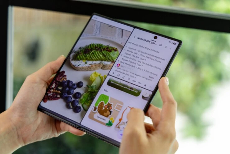 Lý do cảm biến vân tay tích hợp vào nút nguồn phù hợp với điện thoại gập Lý do cảm biến vân tay tích hợp vào nút nguồn phù hợp với điện thoại gập
