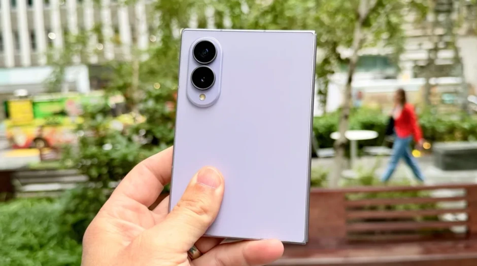 Lý do giúp iPhone Duo đánh bại các smartphone màn hình gập khác