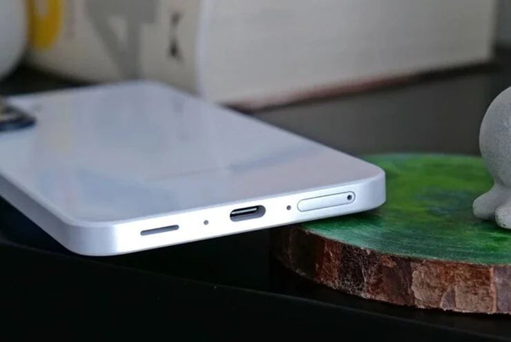 Mẫu điện thoại Samsung bền, pin lâu mà không “đau ví” đáng cân nhắc