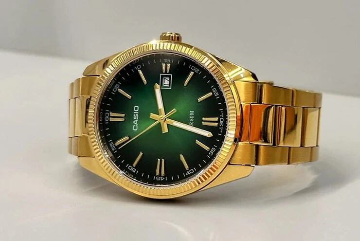 Mẫu đồng hồ Casio mới gây sốt nhờ thiết kế sang trọng, giá chỉ bằng một phần nhỏ hàng xa xỉ Mẫu đồng hồ Casio mới gây sốt nhờ thiết kế sang trọng, giá chỉ bằng một phần nhỏ hàng xa xỉ