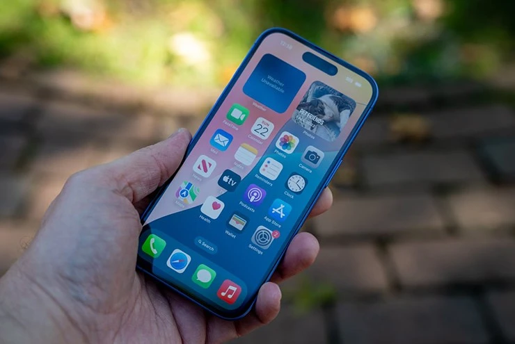 Mẫu iPhone cân bằng giữa giá và hiệu năng nhưng cần cân nhắc kỹ Mẫu iPhone cân bằng giữa giá và hiệu năng nhưng cần cân nhắc kỹ