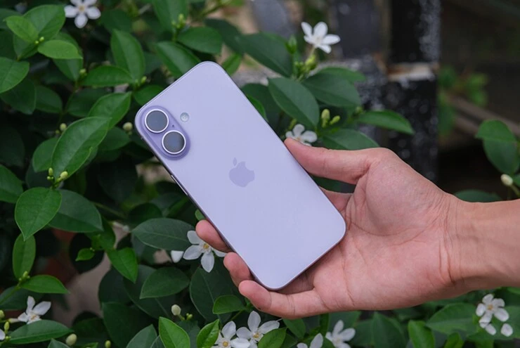 Mẫu iPhone mới giảm giá tại Việt Nam nhưng vẫn lép vế so với iPhone 15 và 17