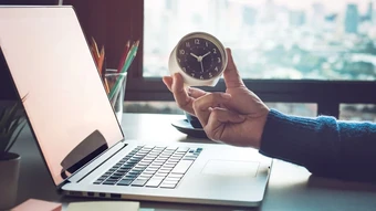Microsoft hứa Windows 11 sẽ khởi động nhanh hơn, phản hồi tốt hơn và vẫn chạy ổn với 8GB RAM