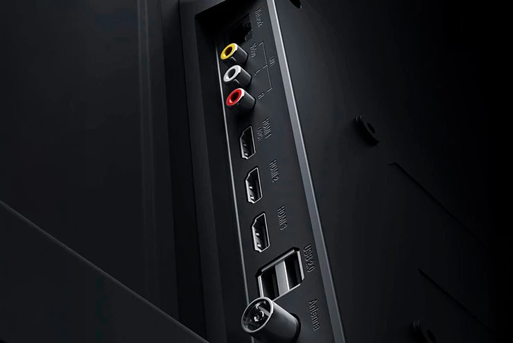 Một cổng nhỏ phía sau Smart TV nhưng có công dụng không hề nhỏ