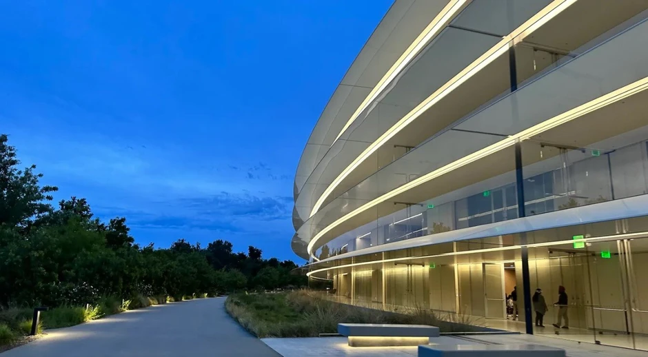 Nga đe dọa phạt Apple 52 triệu USD vì phân biệt đối xử ứng dụng