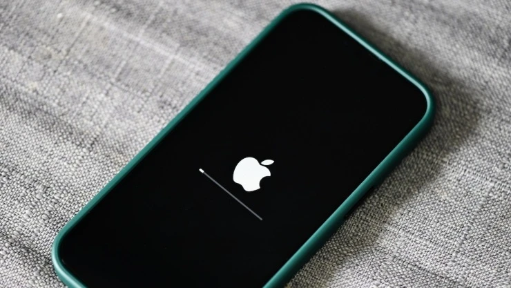 Người dùng iPhone và iPad đời cũ nên tải bản cập nhật ngay
