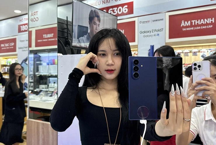 Những chiếc smartphone đang “qua mặt” iPhone về công nghệ Những chiếc smartphone đang “qua mặt” iPhone về công nghệ