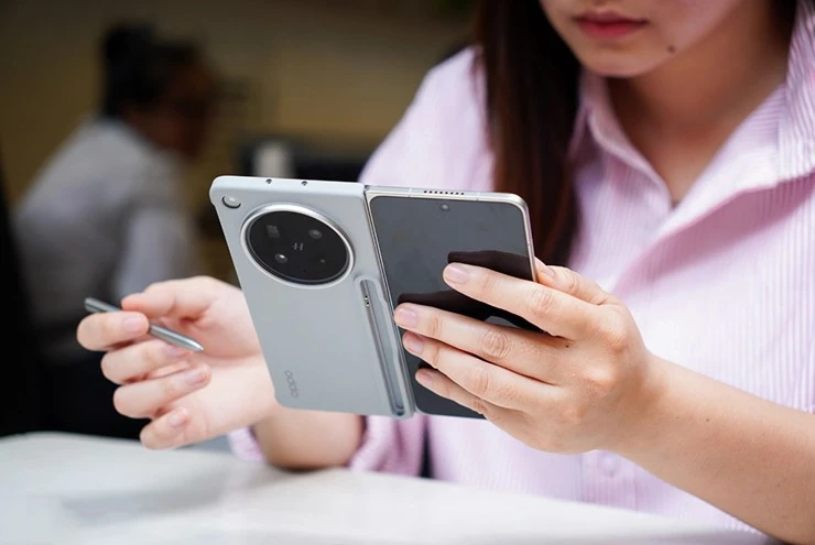 Những chiếc smartphone đang “qua mặt” iPhone về công nghệ Những chiếc smartphone đang “qua mặt” iPhone về công nghệ
