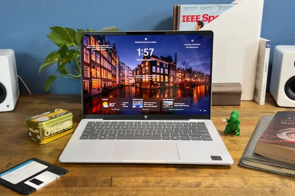 Những laptop pin “trâu” đáng chú ý nhất năm 2026