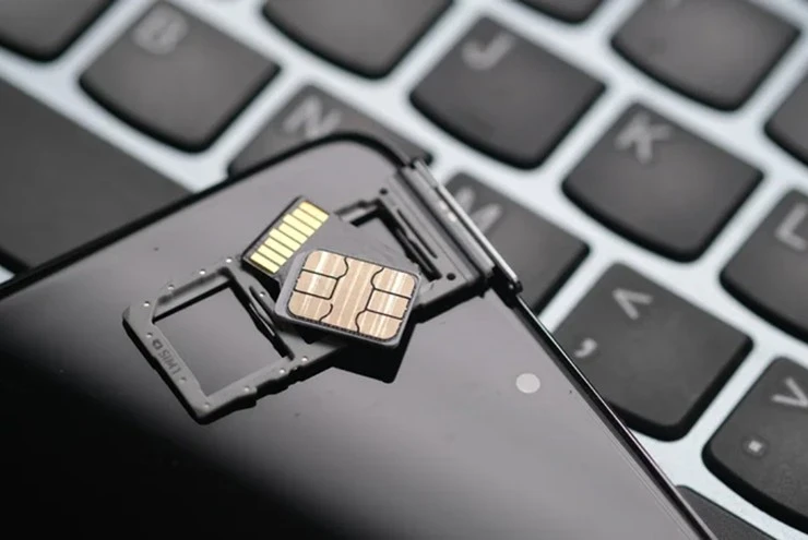 Những mẫu Android hiếm hoi vẫn cho phép mở rộng bộ nhớ