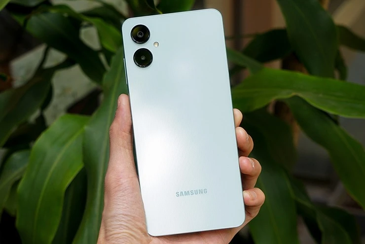 Những smartphone Galaxy A “đáng tiền” nhất trong tầm giá dưới 5 triệu