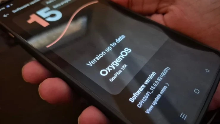Những smartphone mạnh đến khó tin so với tầm giá