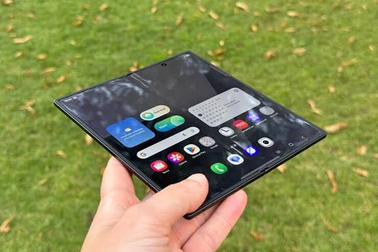 NÓNG: Samsung chính thức hé lộ Galaxy Z Fold8 Wide