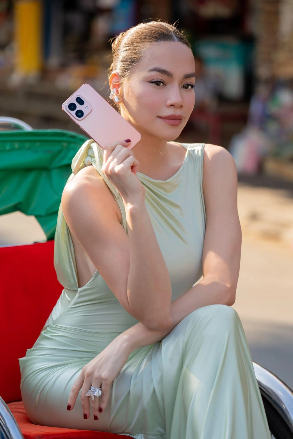 OPPO Find X9 Ultra và Find X9s ra mắt: Mang Hasselblad đến tay người dùng Việt