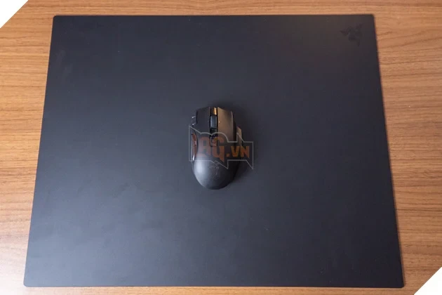 Razer Naga V3 Pro Review: Chuột MMO “3 Trong 1” Cho Game Thủ