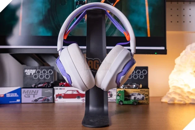 Review JBL Quantum 650 Wireless: Thiết kế khác biệt, pin tháo rời và chất âm sinh ra cho game thủ