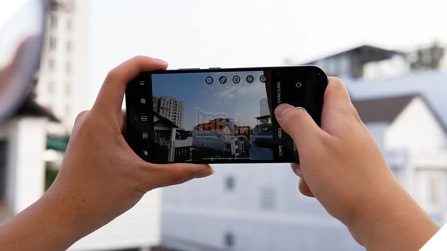 Realme 16 Pro đánh giá: Pin 7000mAh ấn tượng và AI cùng camera 200MP nổi bật Realme 16 Pro đánh giá: Pin 7000mAh ấn tượng và AI cùng camera 200MP nổi bật