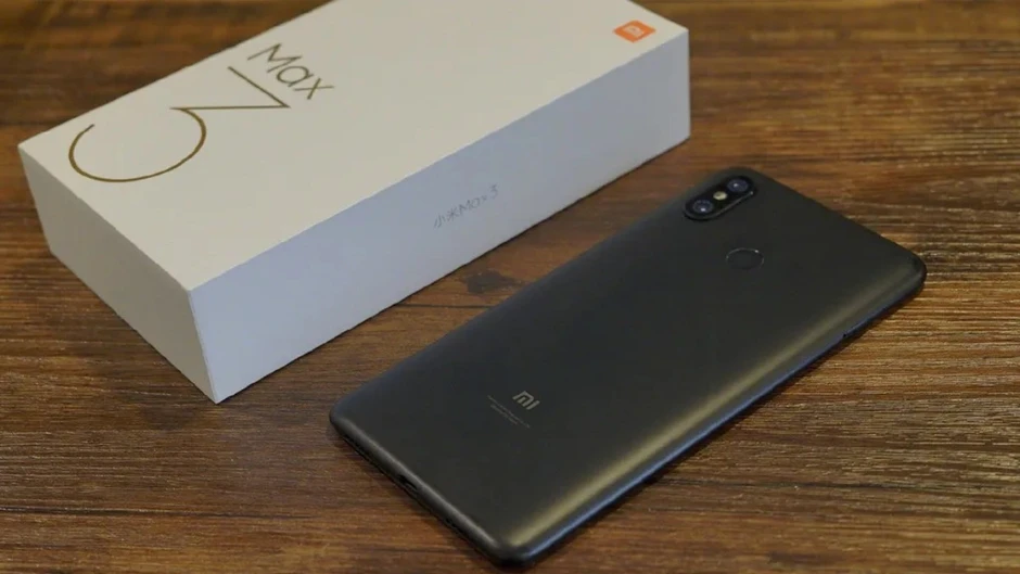 Rò rỉ phablet Redmi với màn 7 inch và pin 10.000 mAh Rò rỉ phablet Redmi với màn 7 inch và pin 10.000 mAh