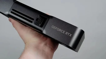 RTX 5000 Super có thể đã sẵn sàng, nhưng giá bộ nhớ GDDR7 đang khiến Nvidia phải "án binh bất động"